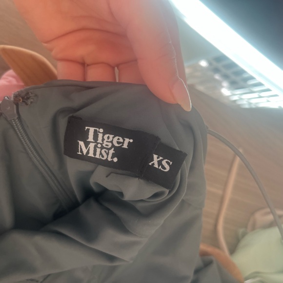 Grey chest cut out Tiger Mist dress - Picture 3 of 3